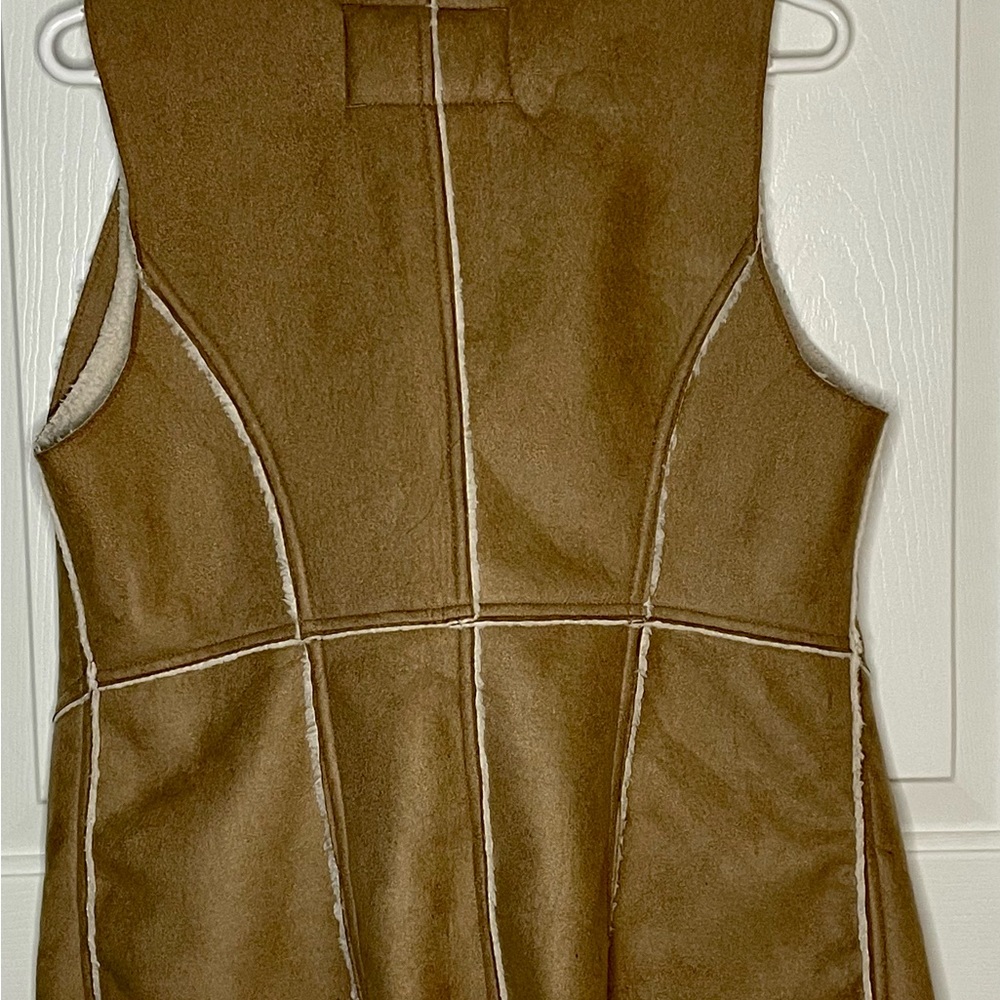 Suede and Sherpa Tan Vest by Xhilaration - Picture 2 of 3